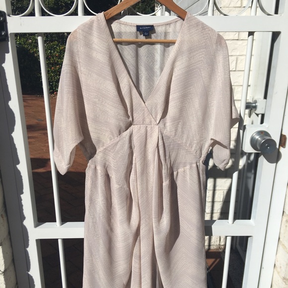 🌟Host Pick🌟 Witchery Beige Loose Fitted Midi Dress Size L/14 - Picture 2 of 15